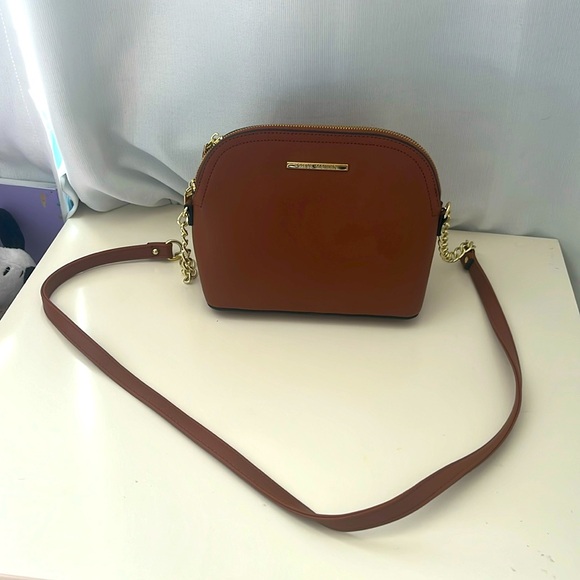 Steve Madden Faux Leather Purse - Picture 1 of 4